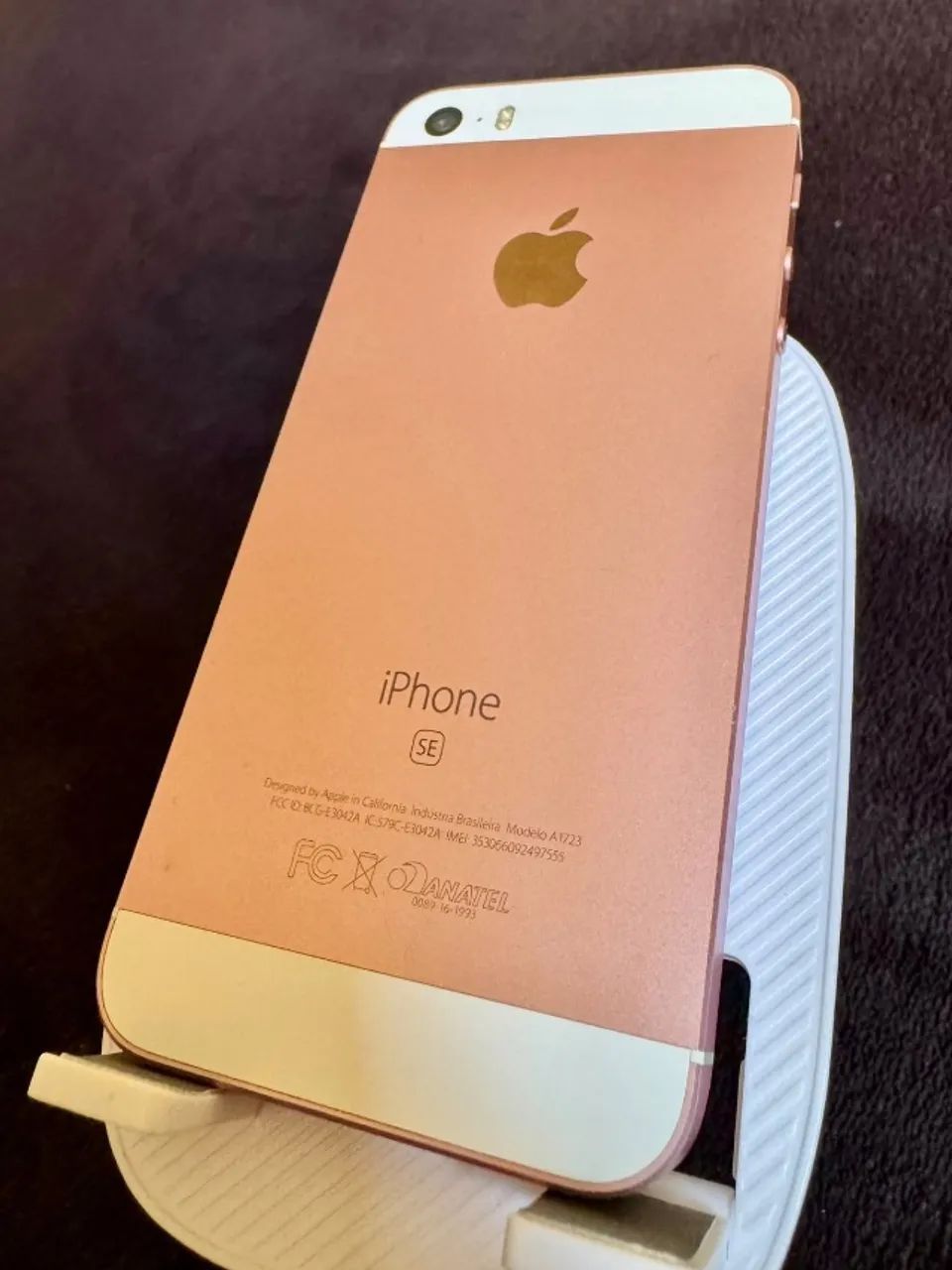 Apple iPhone SE 32GB ローズゴールド Apple iPhone SE (primeira geração) - 32GB - ROSE - Celulares e