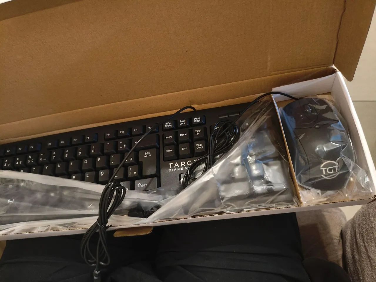 Teclado e mause com fio 