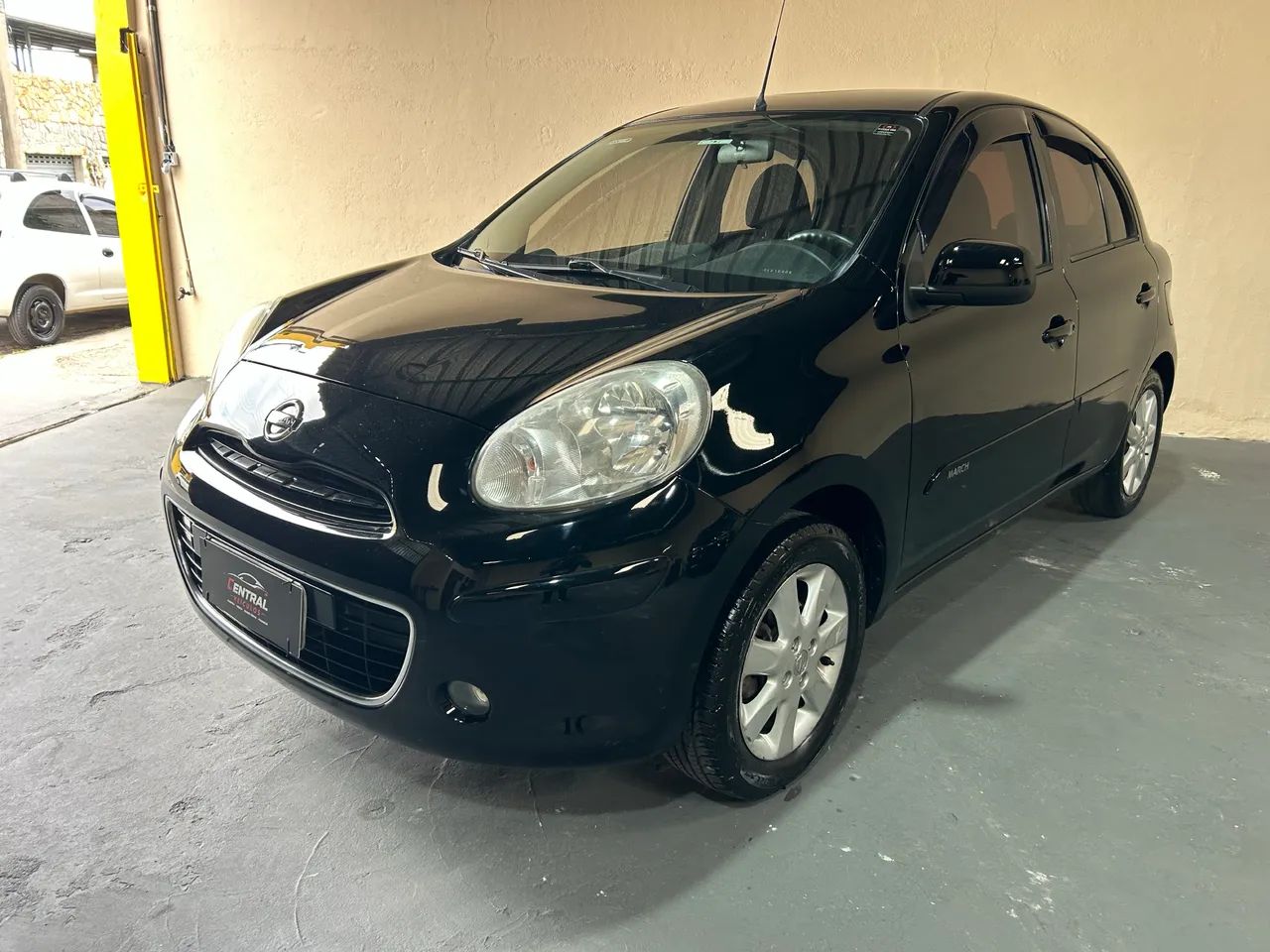 Nissan March 2014