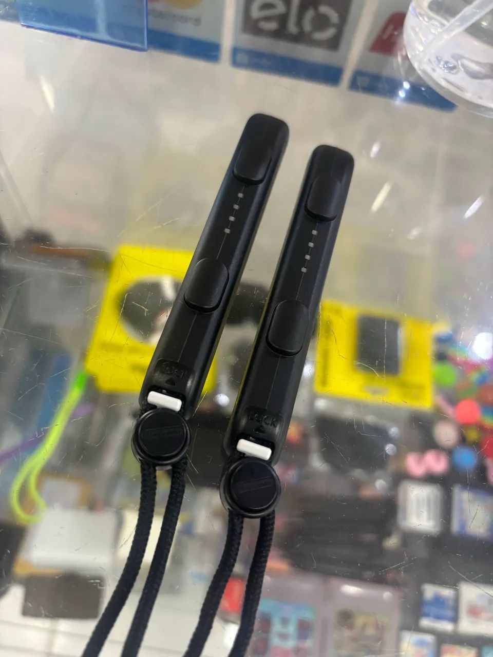  Vendo par de Strap Joy-con originais Nintendo Switch - Foto 2