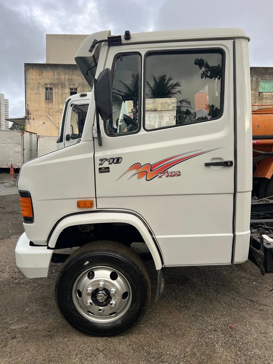 Mercedes bens 710  - Foto 4