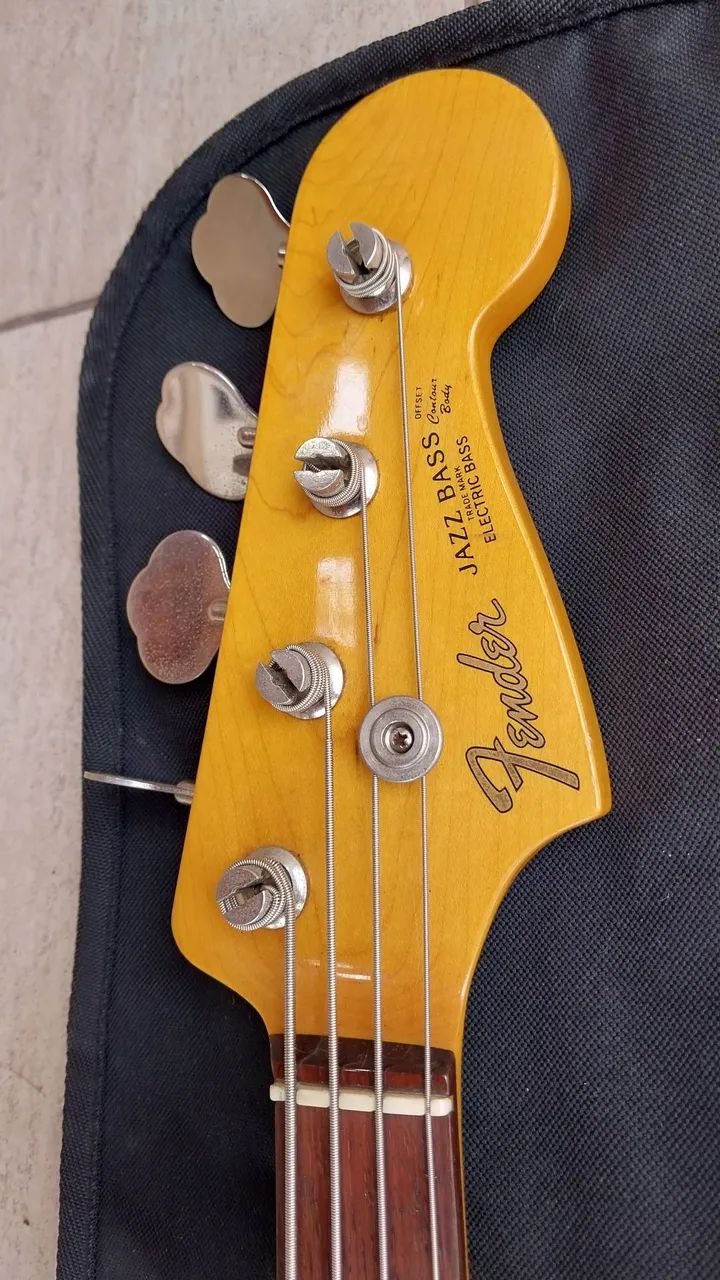 Fender Jazz Bass Japonês 98 com Bag Fender  - Foto 6
