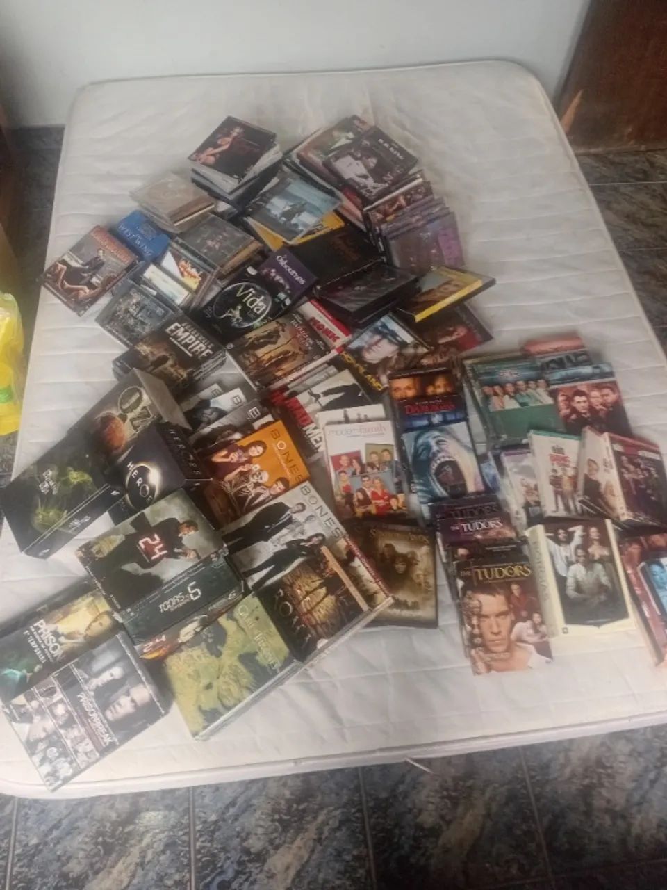+ de 700 DVDs Originais R$ 3.700 - Foto 4