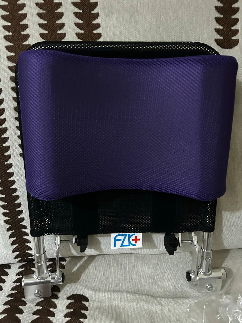Encosto almofadado universal p/ cadeira de rodas