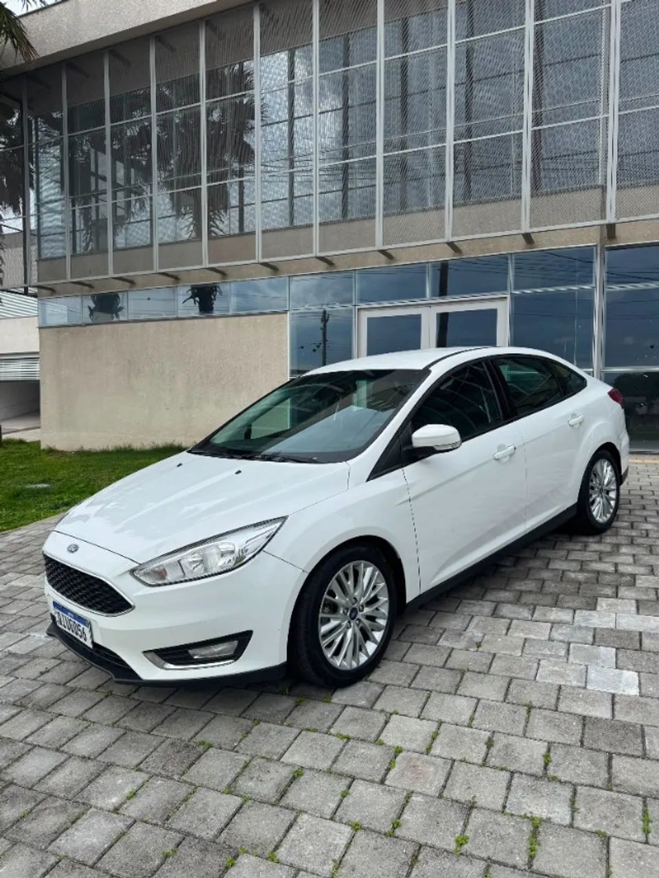 Ford Focus Fastback Se/se Plus 2.0 Flex Aut. 2017 - Foto 4
