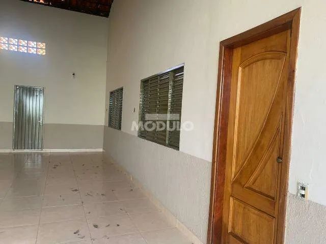 Casa residencial para locação Marta Helena com 6 quartos - Foto 3