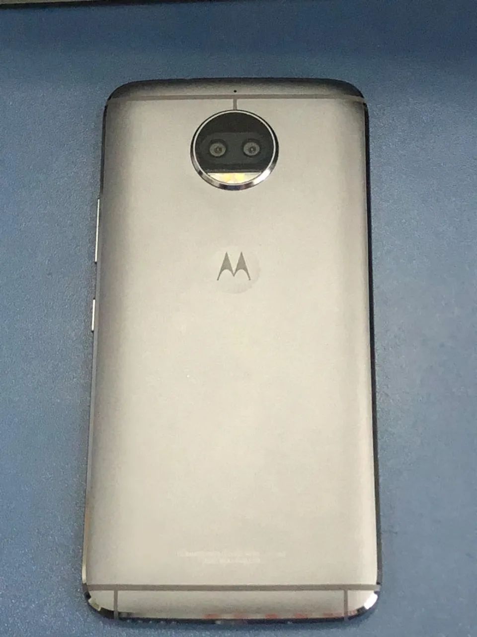 Moto G5S Plus (XT1802) com trinco na tela - Foto 5