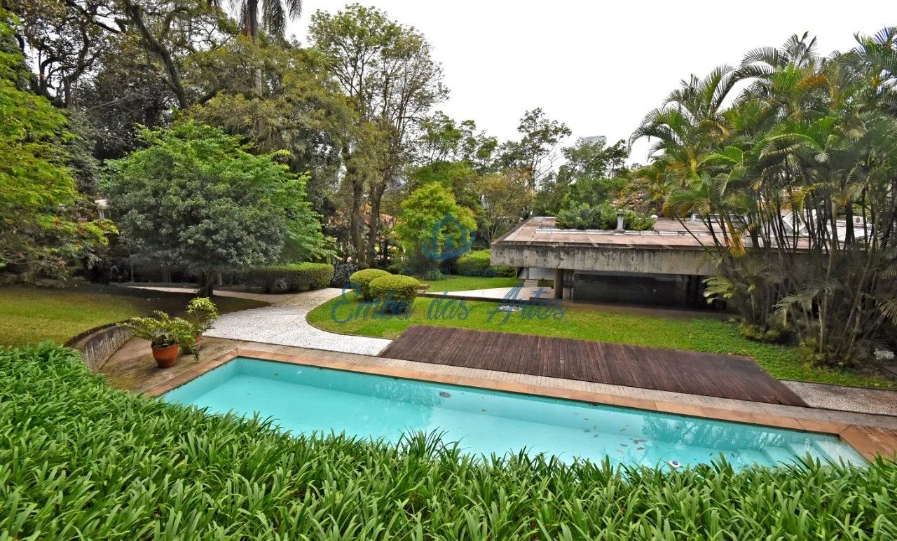 CASA COMERCIAL Á VENDA