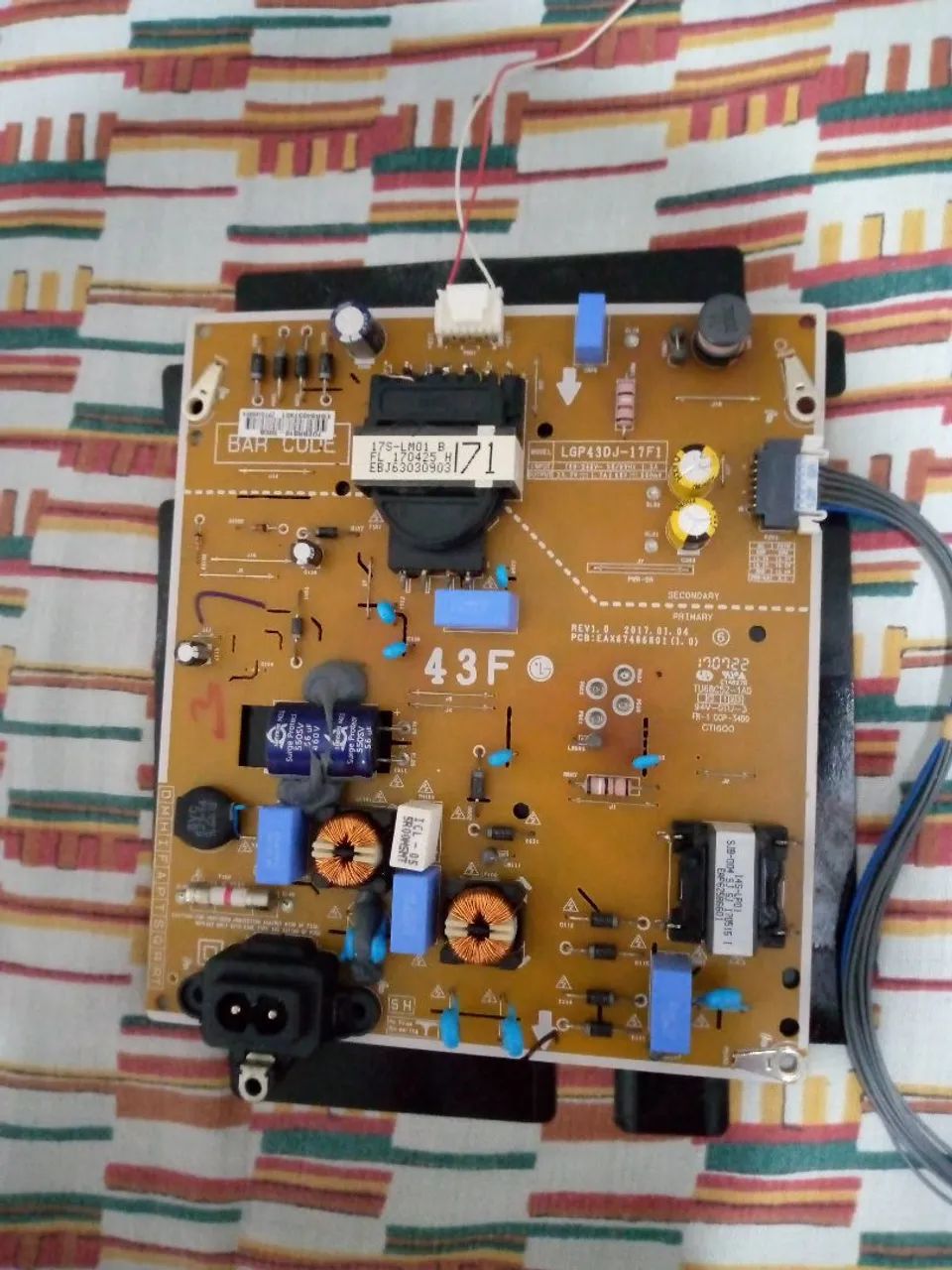 Vendo Peças para smart LG 5550 - Foto 2