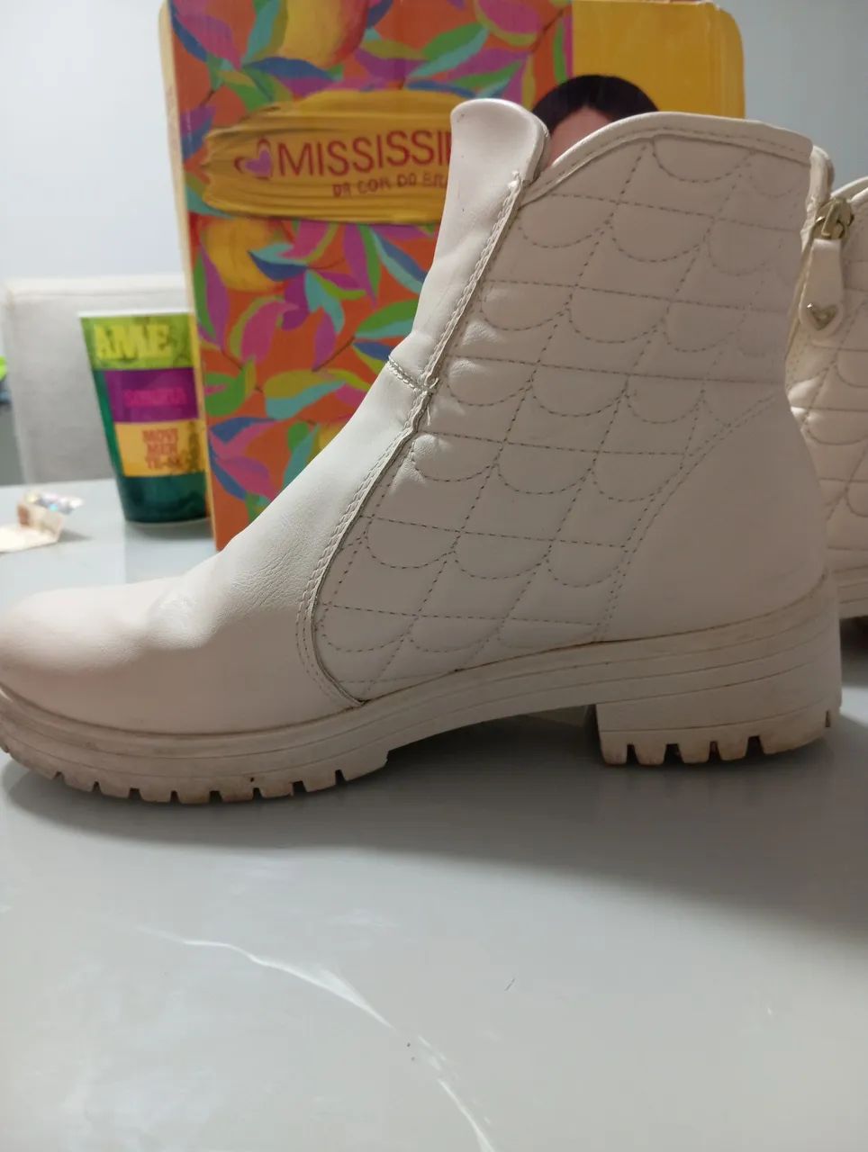 BOTA SEMI NOVA CREME  - Foto 3