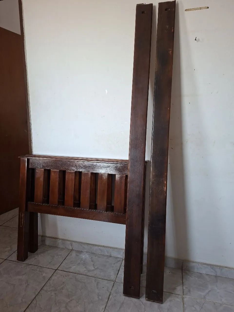 Cama solteiro de madeira maciça - Foto 2