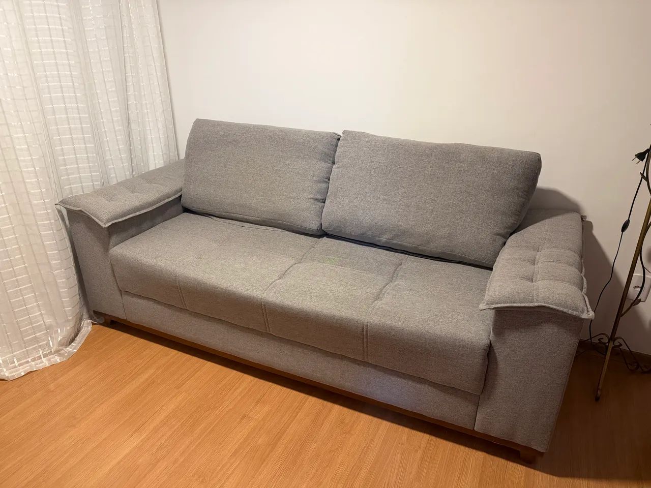 Sofá Órion 3 Lugares em Ótimo Estado - Foto 3