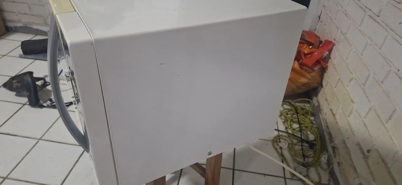 Micro ondas Brastemp com grill dourador 32 litros  - Foto 3