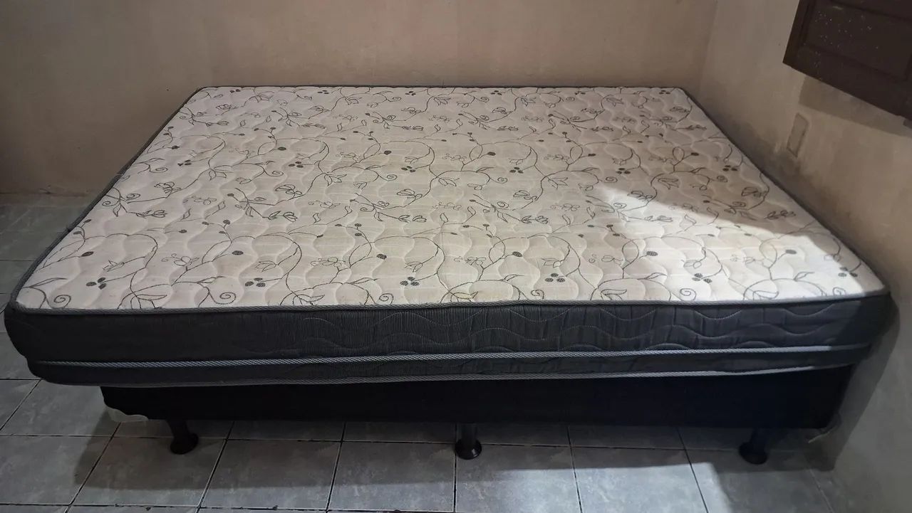 Colchão ortobom casal conservado gratis base box
