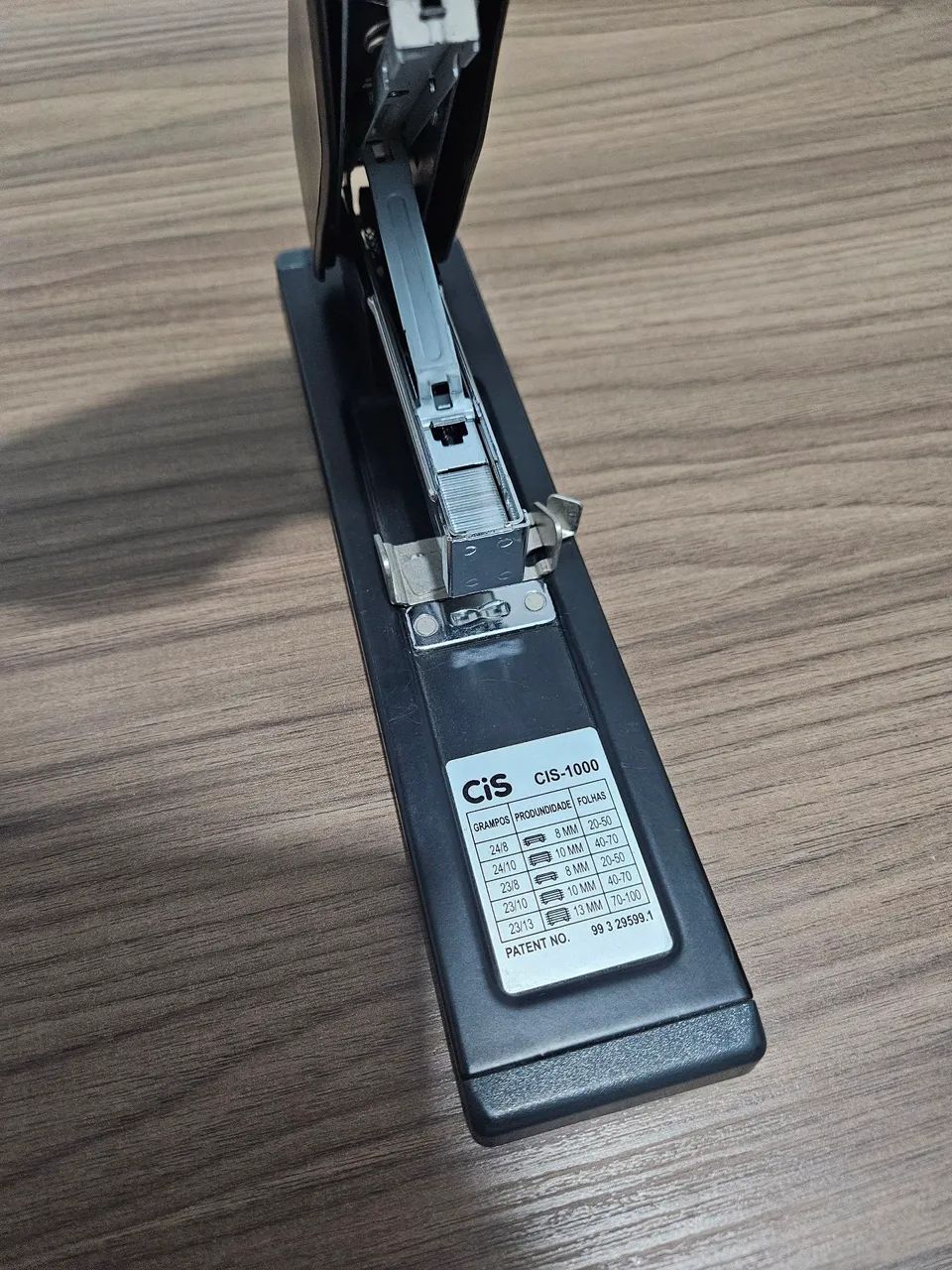 Grampeador de mesa Cis - 1000 até 100 folhas - Foto 2