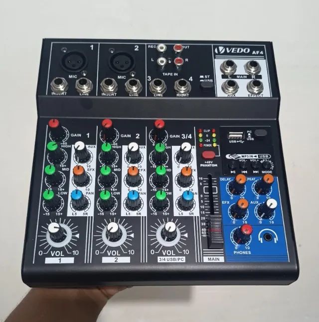 mesa de som e interface de audio vedo af4 nova na caixa - Foto 2