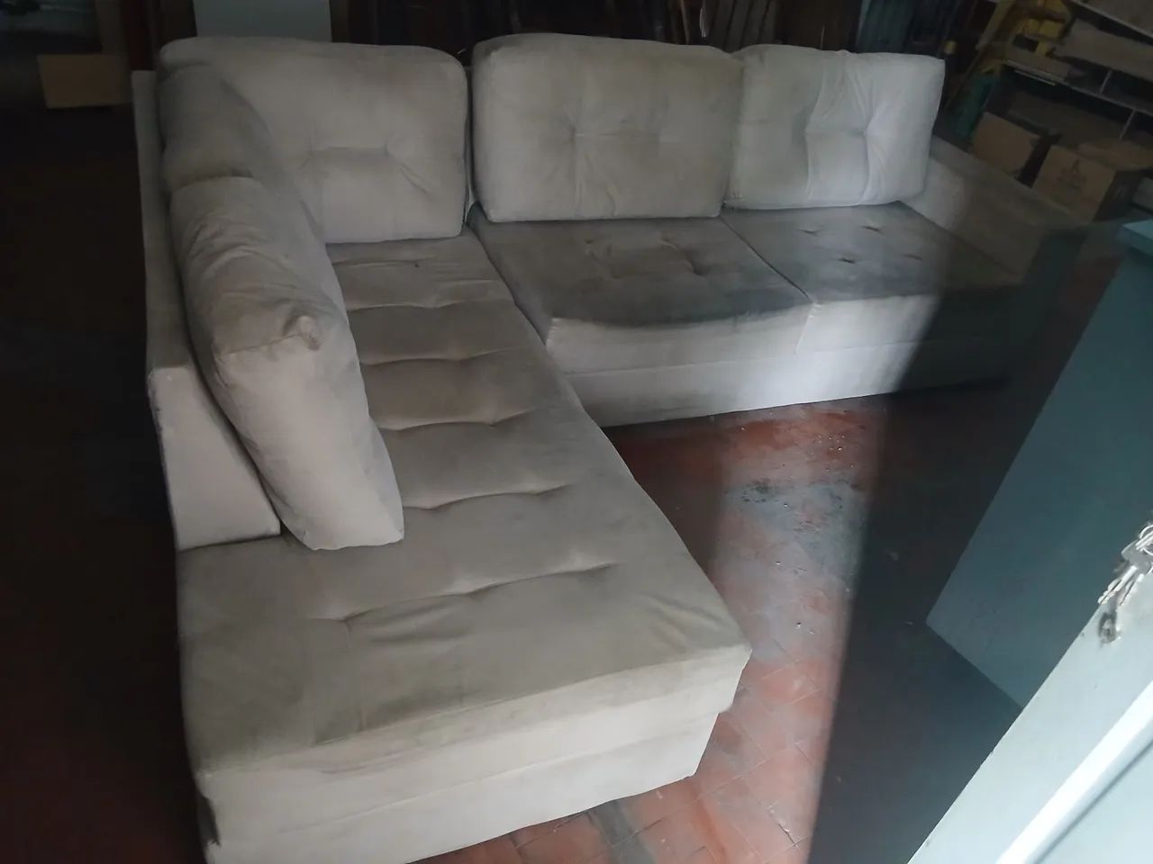 Sofá com Chaise Usado