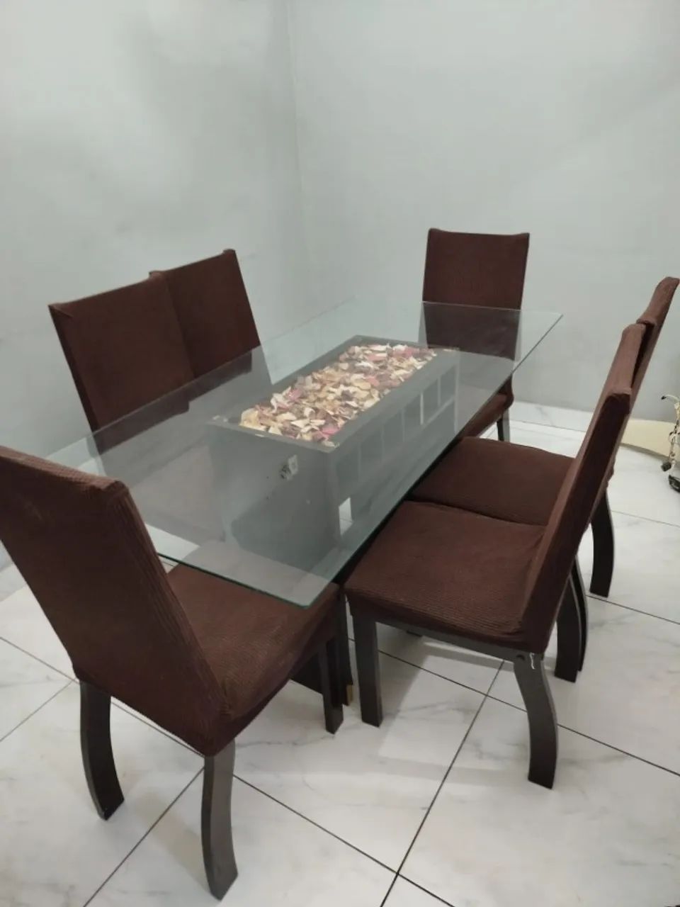 Mesa de jantar 6 lugares 