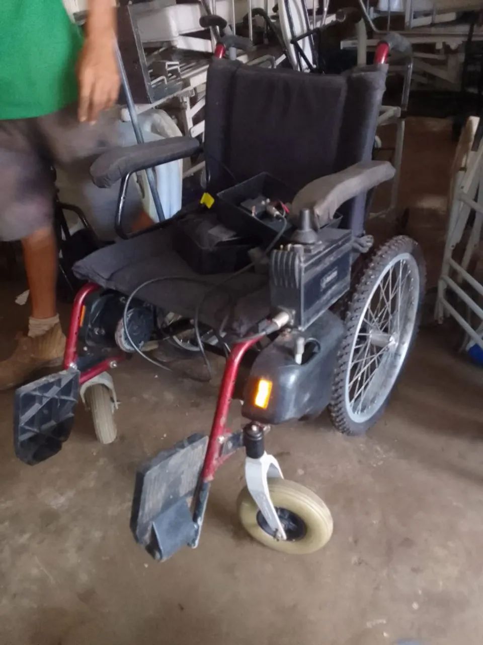 Cadeira de rodas elétrica  - Foto 2