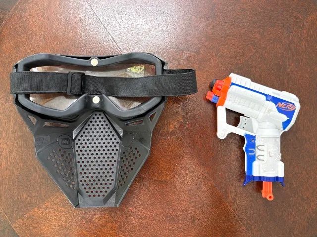 Máscara De Proteção Nerf Rival Azul E Lançador Nerf N-strike - Foto 2