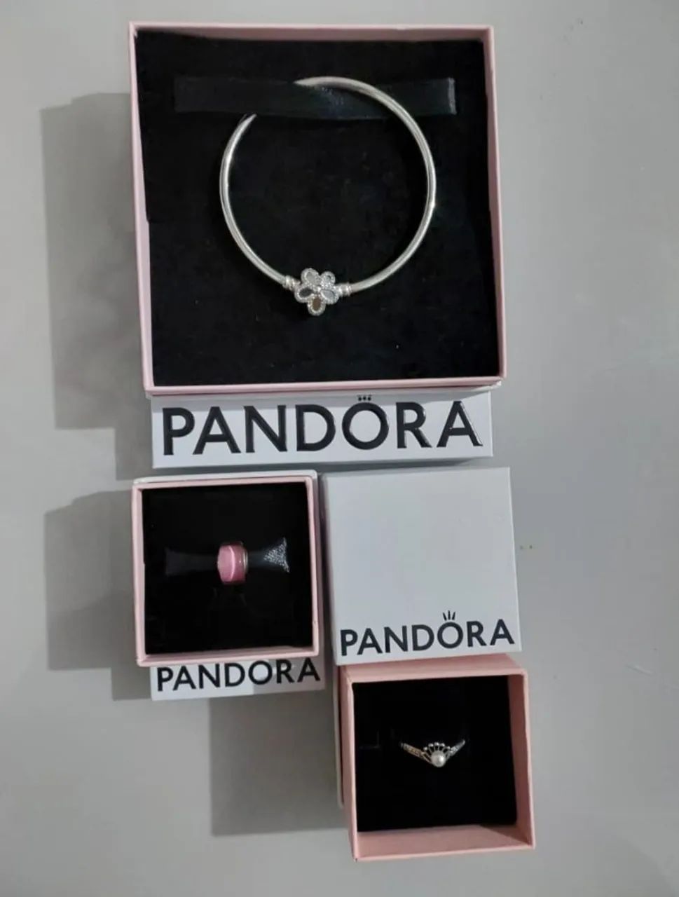 Pandora 