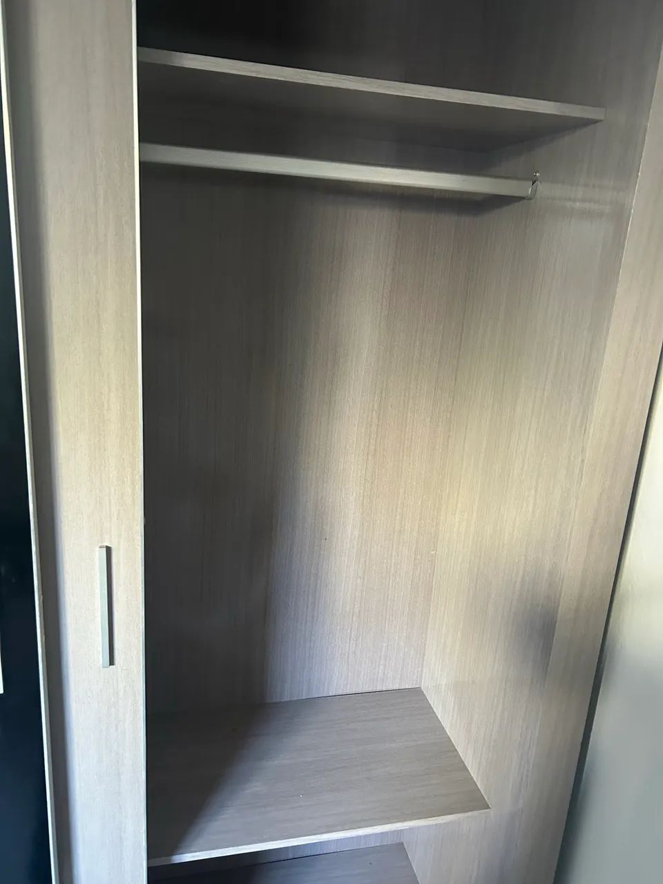 Guarda roupa 3 portas  - Foto 3