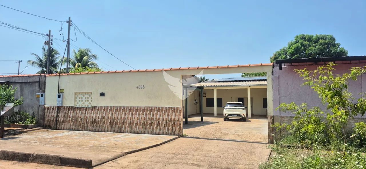 CASA COM EXCELENTE LOCALIZAÇÃO!