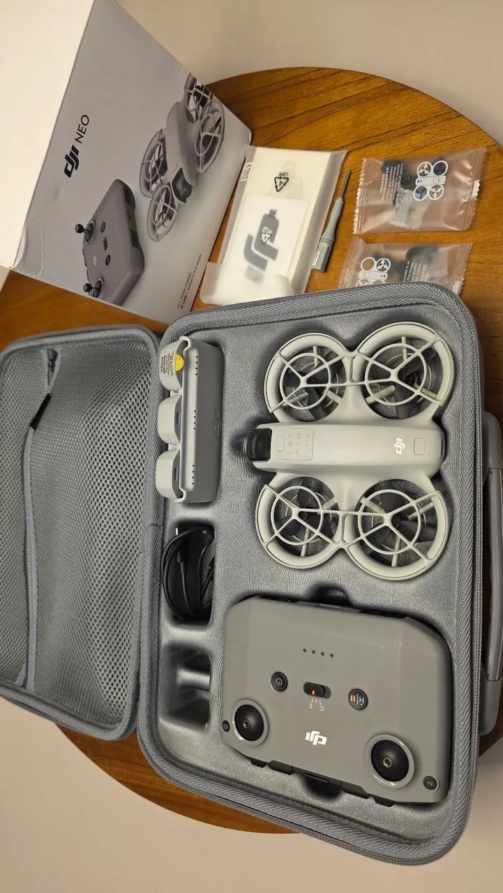 DJI Neo Fly More Combo + Controle + 3 Baterias + Case - Impecável - Foto 4