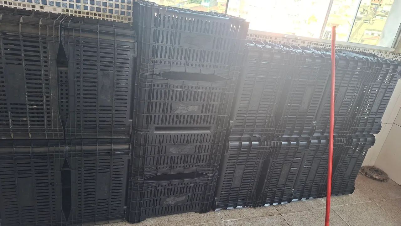 Caixa plástica grande reforçada hortifrútis  - Foto 2