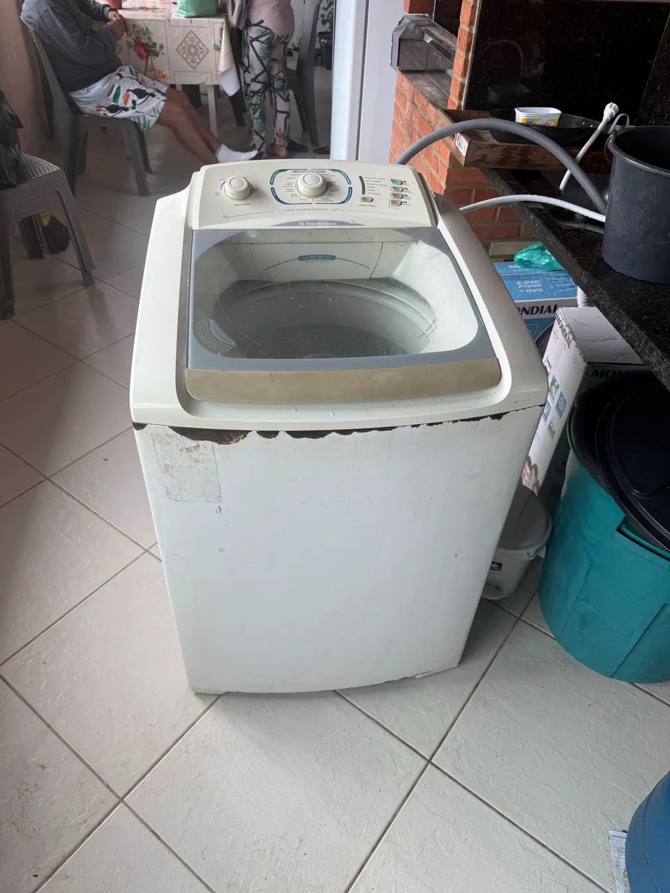 Geladeira e máquina de lavar roupa 