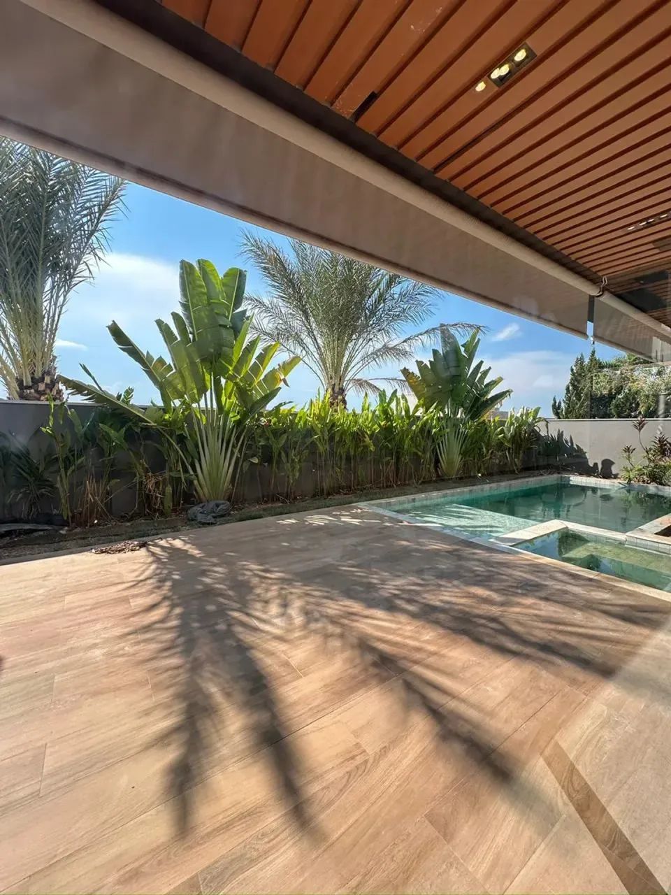SOBRADO COM 4 SUÍTES À VENDA, 380m2 - VILLA JARDIM - Foto 3