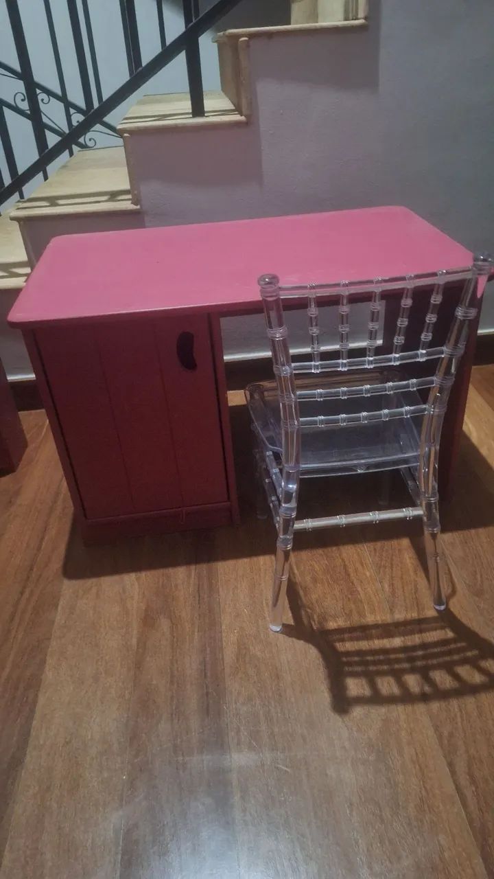 Conjunto de móveis infantis  menina