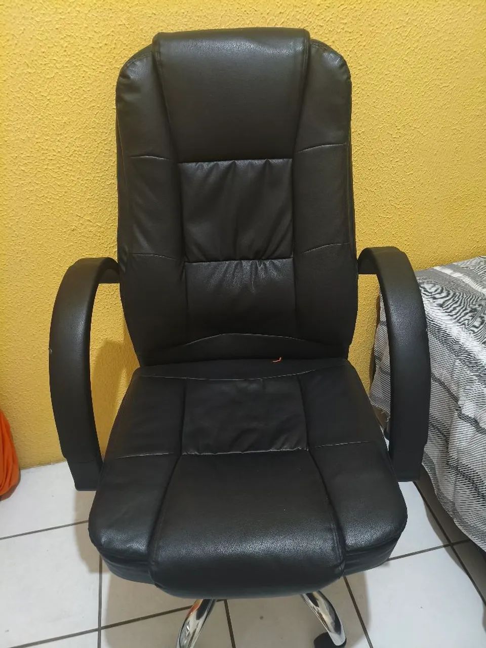 Cadeira de escritório - Foto 2