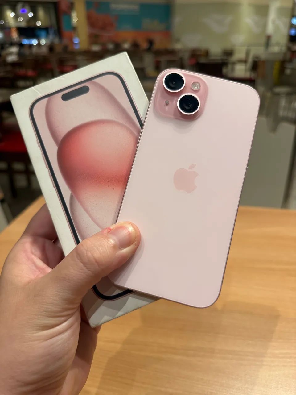 iPhone 15 128GB COM GARANTIA APPLE 