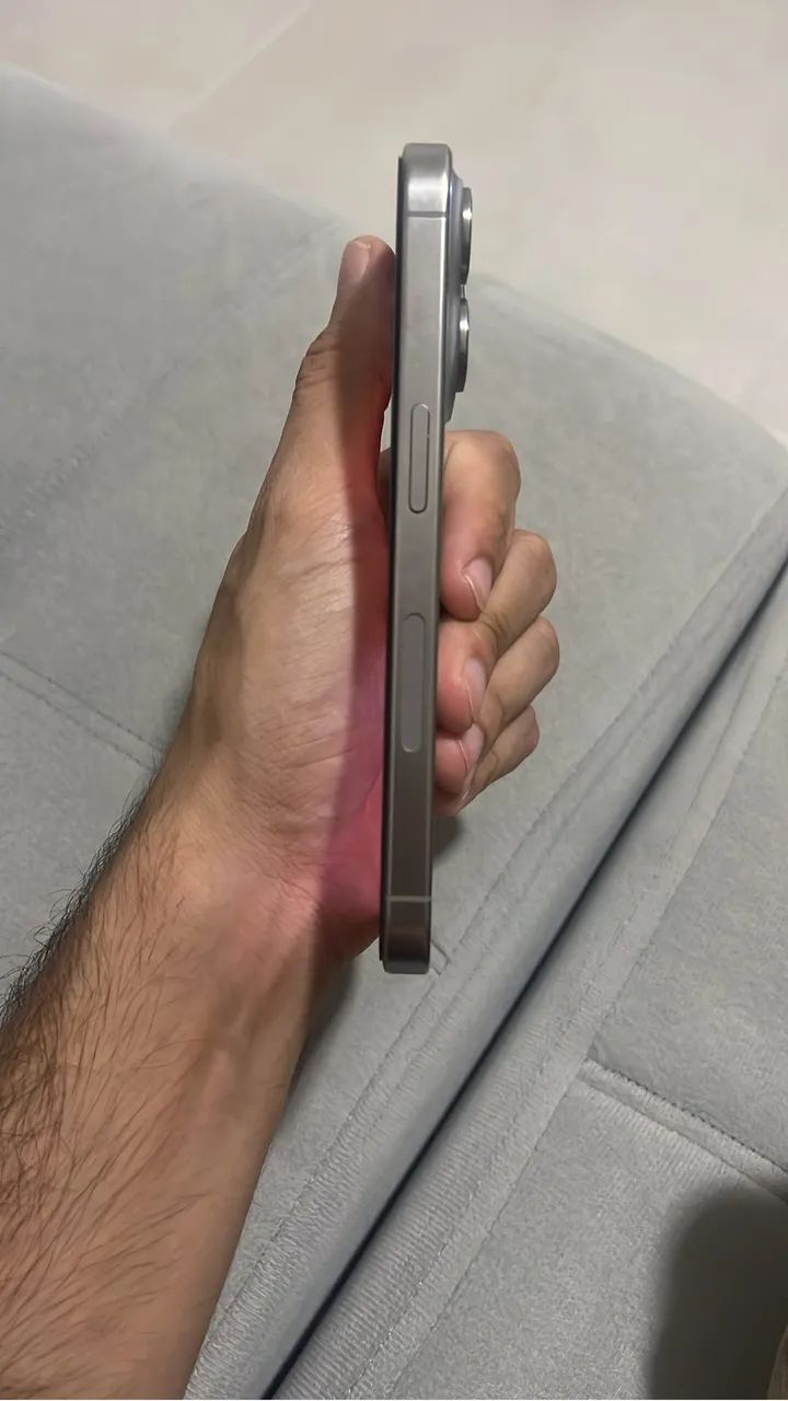 iPhone 15 pro 128gb (Leia descrição) - Foto 2