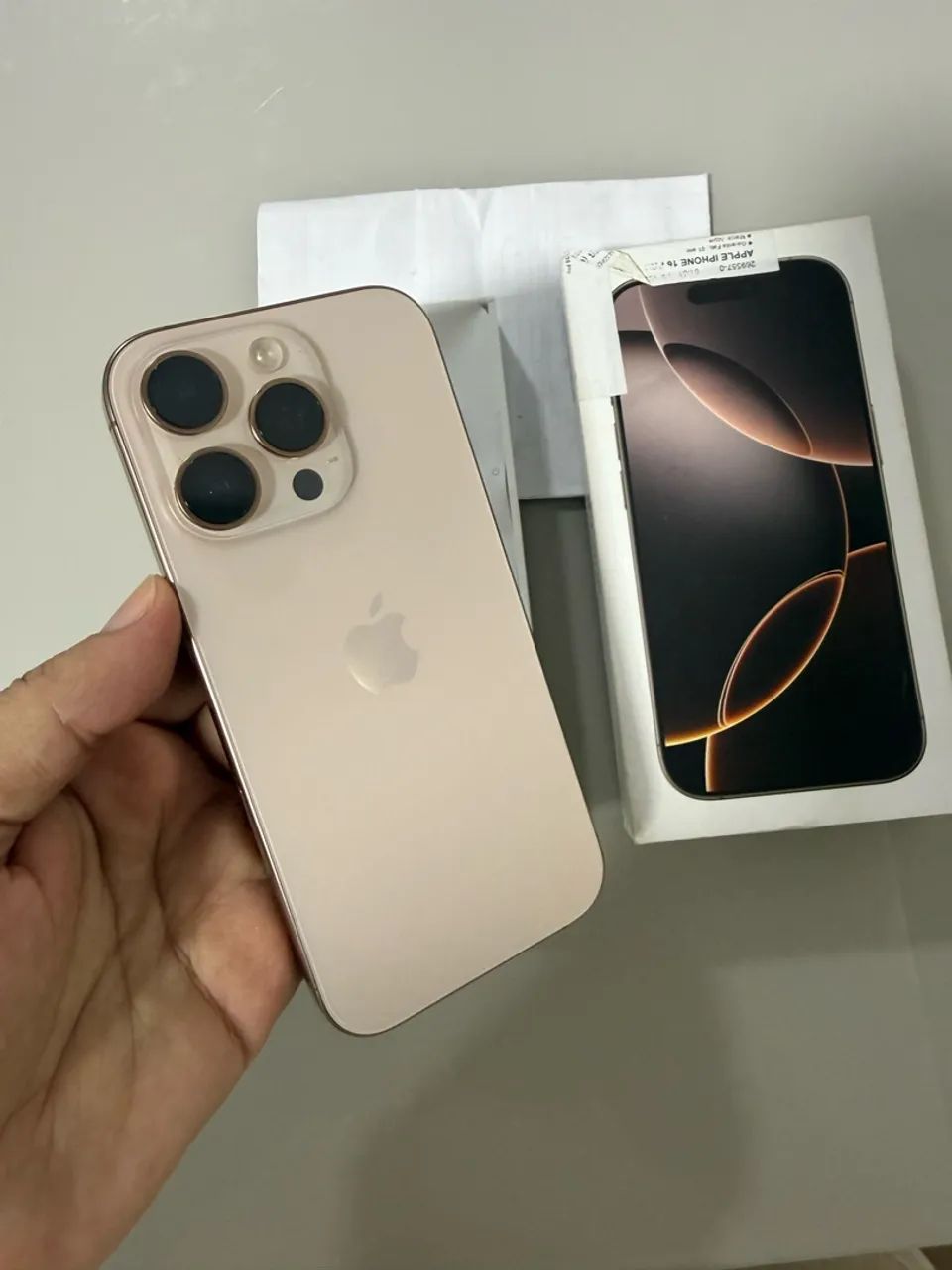 iPhone 16 pro 256GB - Foto 2