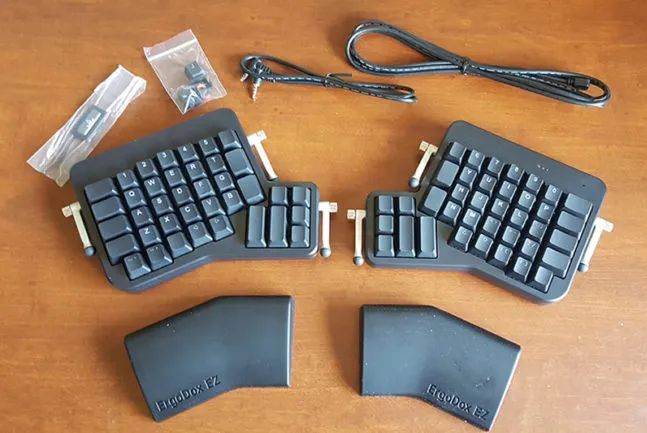 Ergodox EZ Split Keyboard with Backlighting416602668747335680