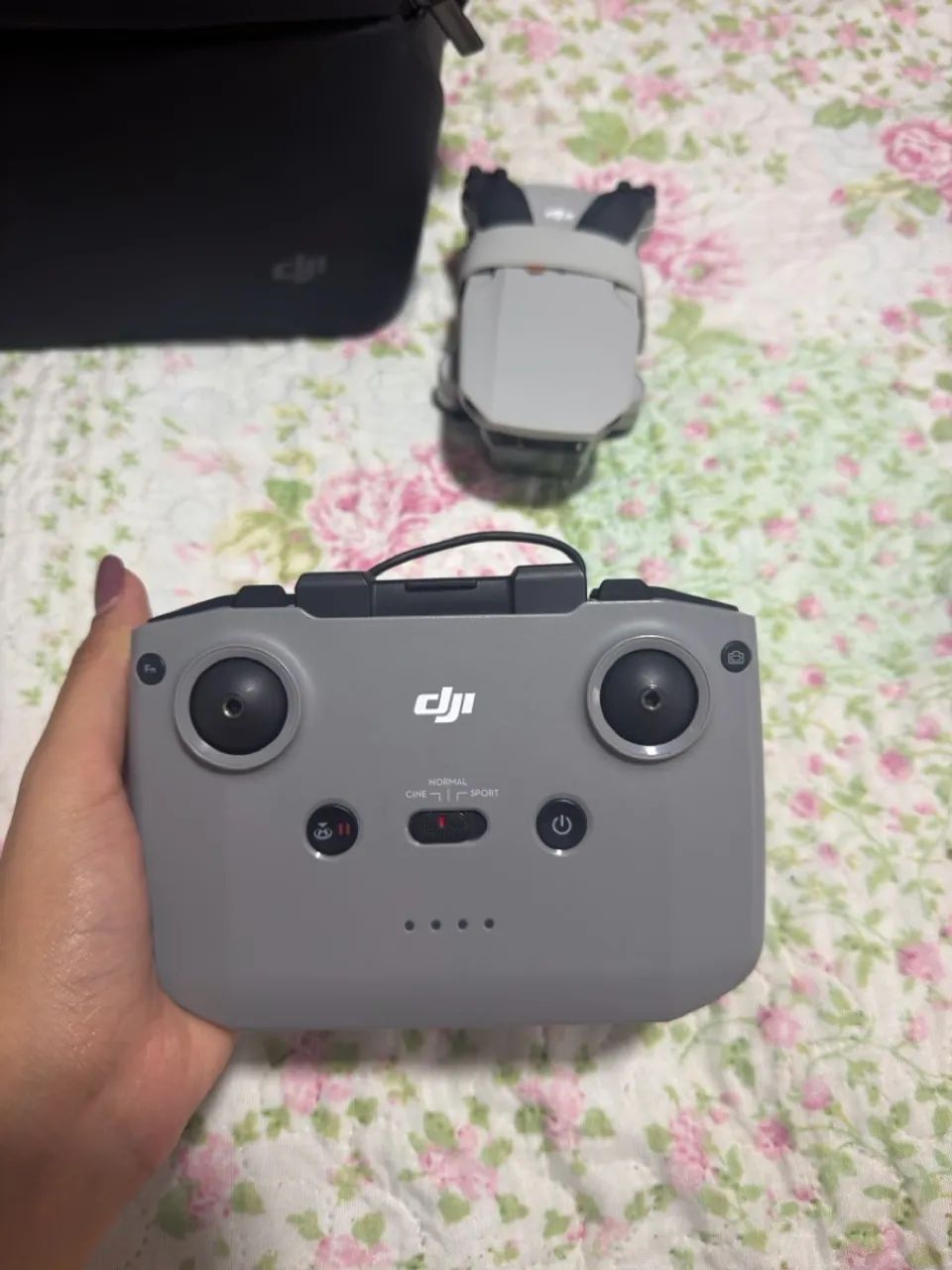 DJI MINI FLY MORE 2  - Foto 2