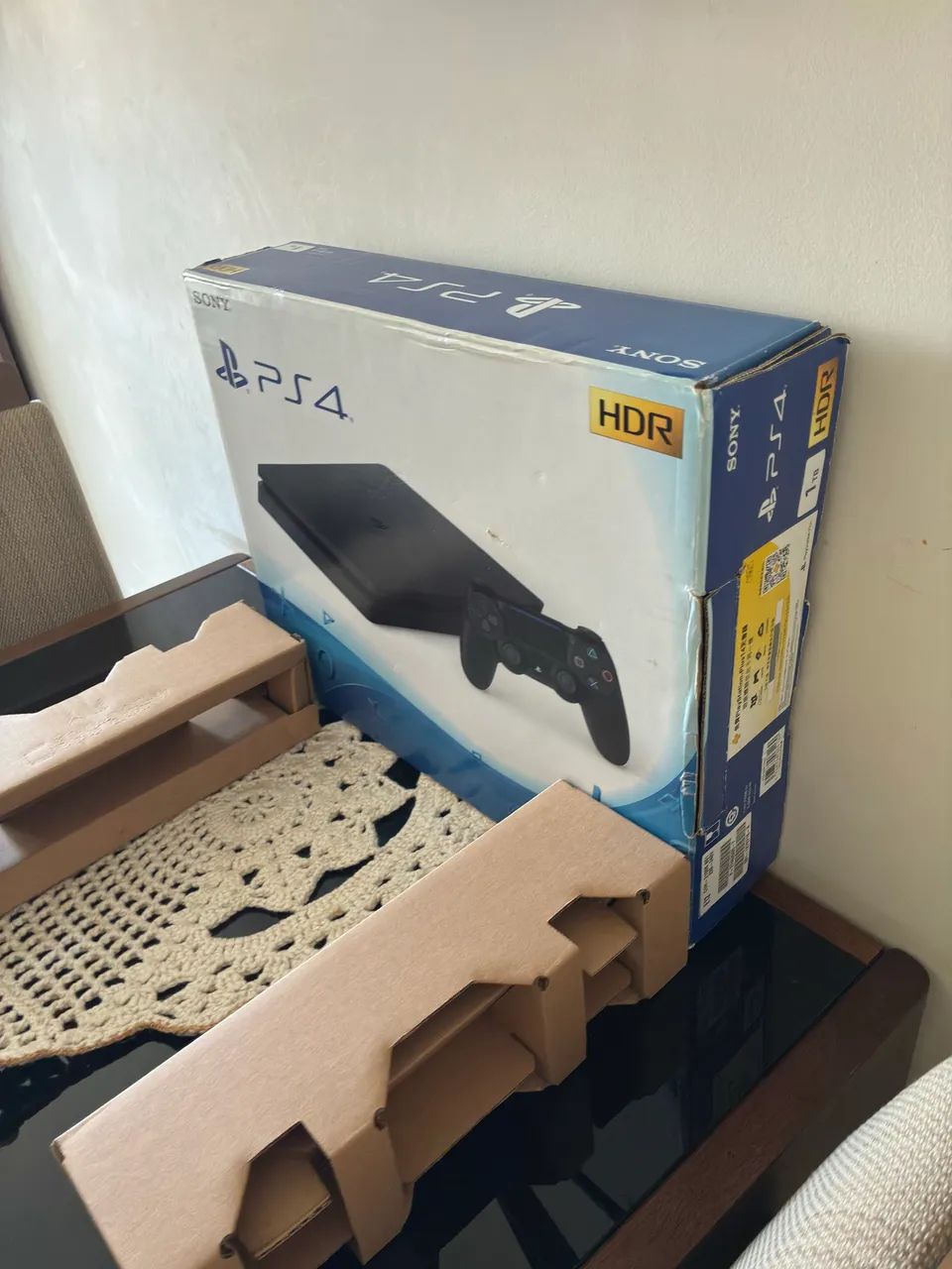 Caixa de Ps4 slim 1TB - Foto 2