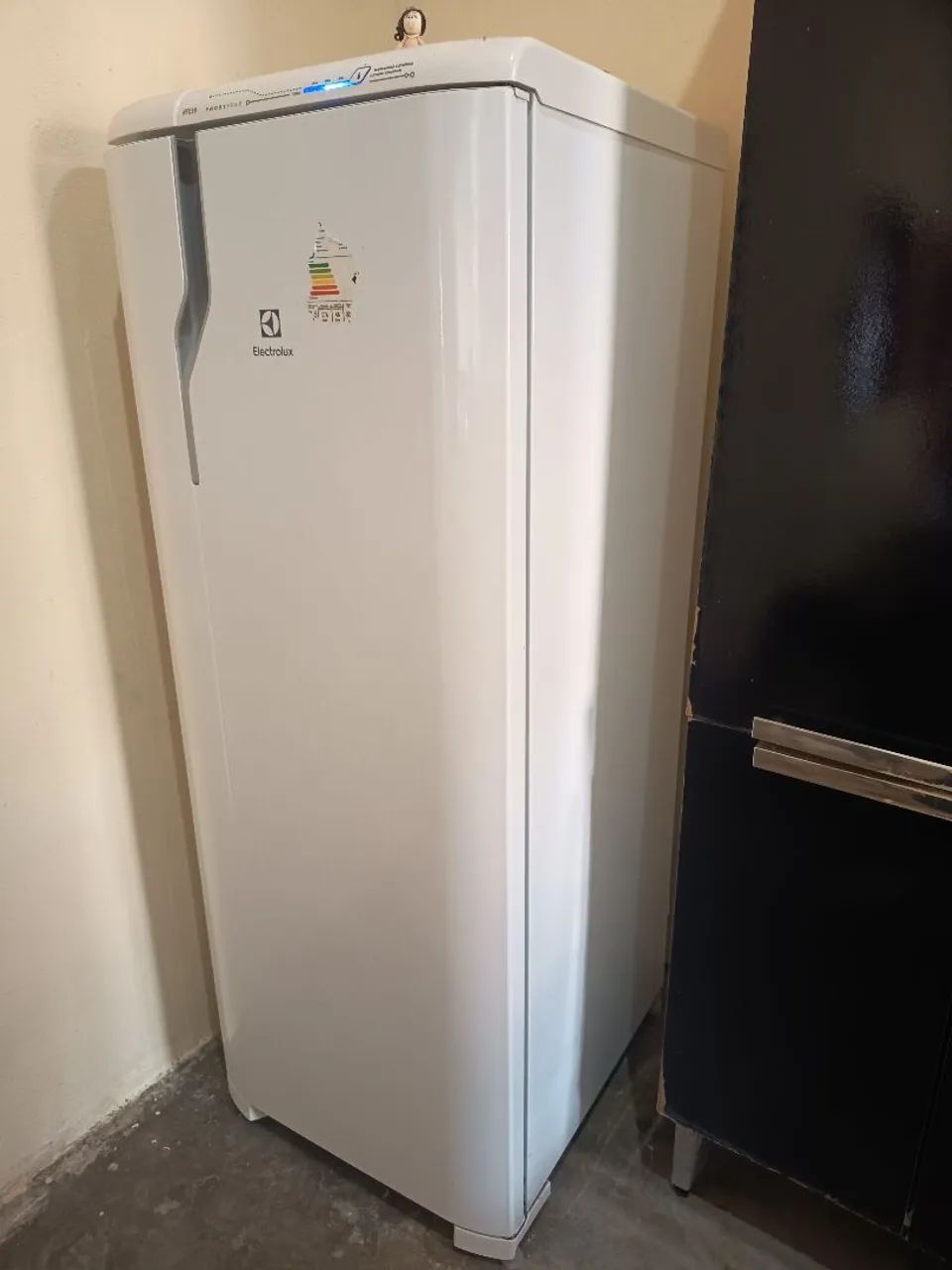 Geladeira Eletrolux Cycle Defrost 240L - Foto 2