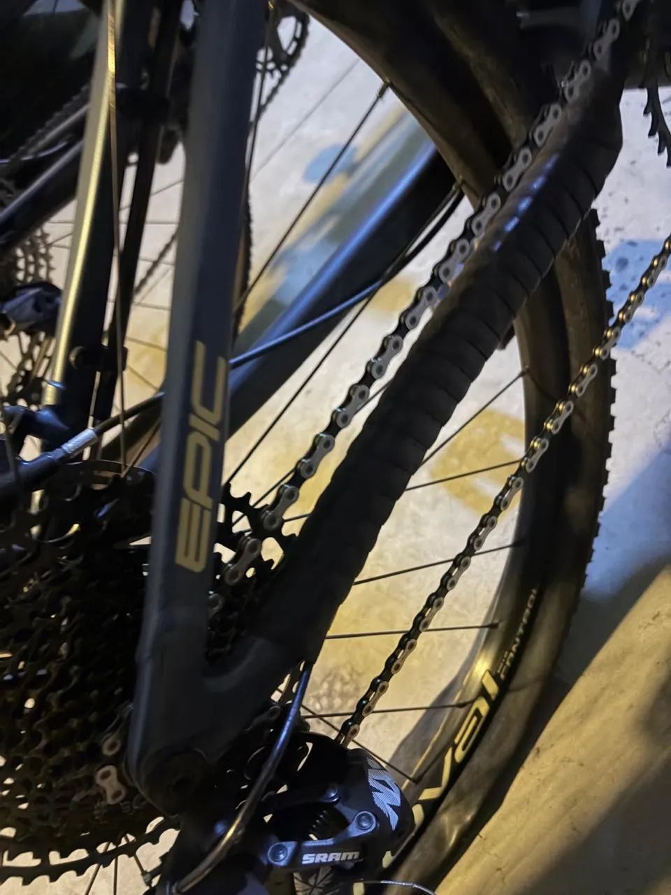 Bicicleta Specialized Epic  - Foto 4