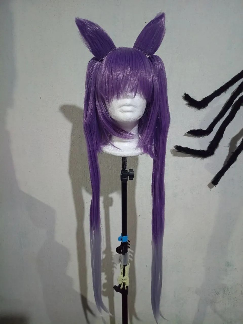 Peruca roxa ponnytail e orelhas para cosplay