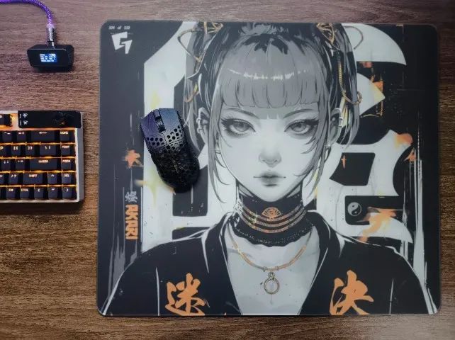 Mousepad de vidro Glsswrks Akari The Queen of Glass #504/550
