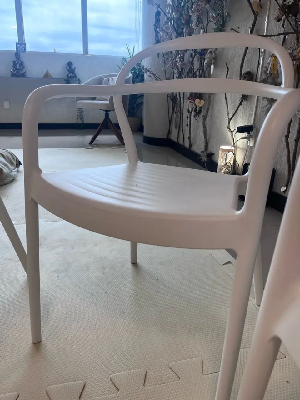 Conjunto de cadeiras confortável e sofisticado  - Foto 4