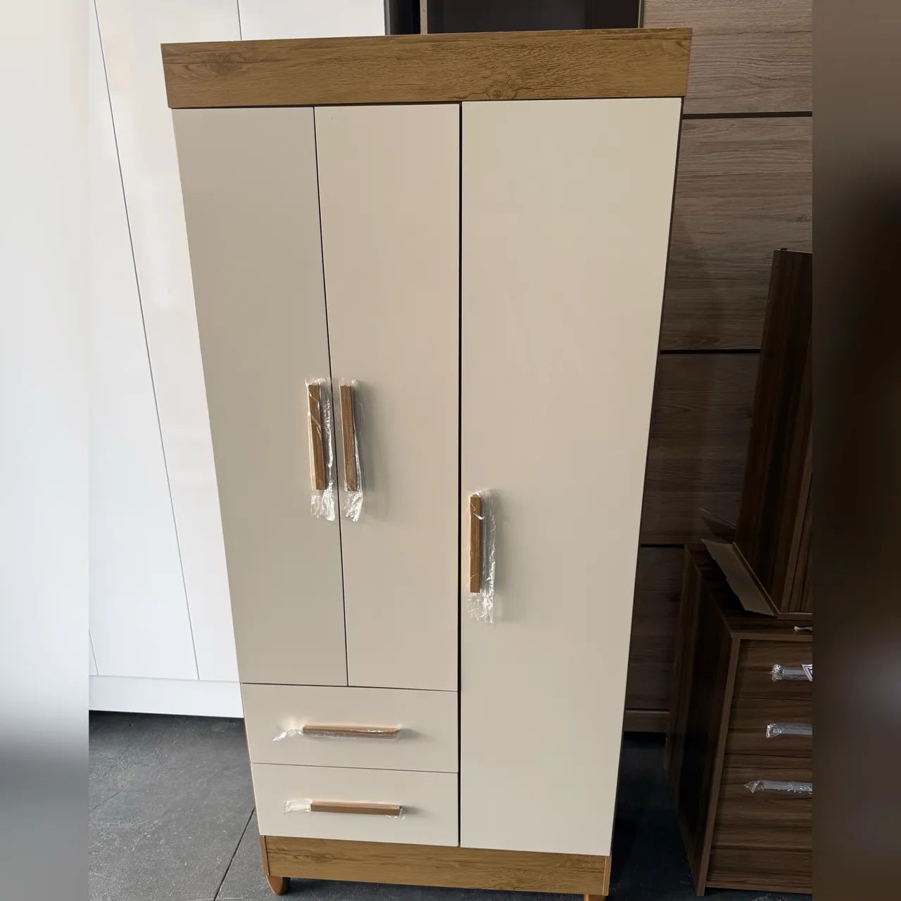 Guarda roupa de solteiro - entrego 