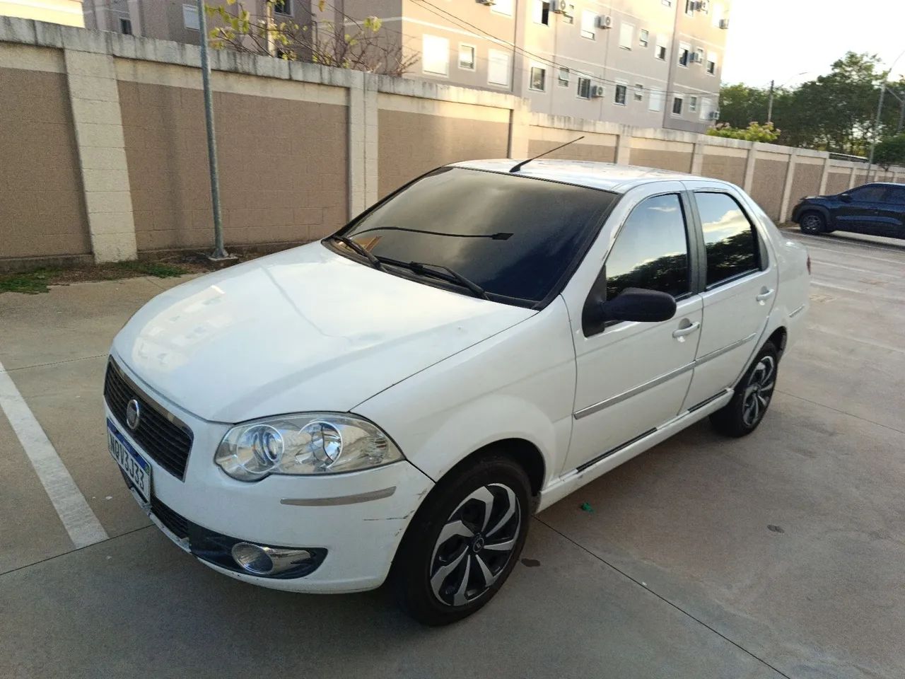 Fiat Siena Siena TETRAFUEL 1.4 mpi Fire Flex 8v 4p 2010