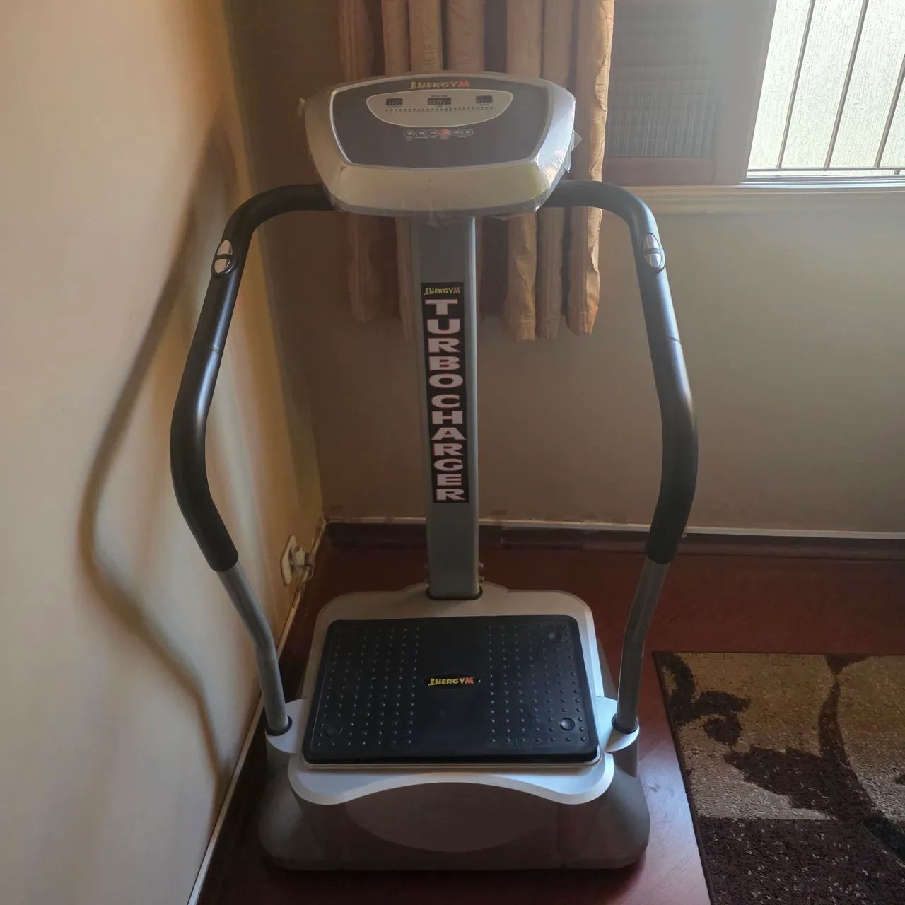 Plataforma vibratória EnergyM