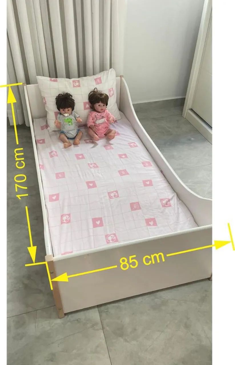 Cama Júnior Tok & Stok com colchão incluso