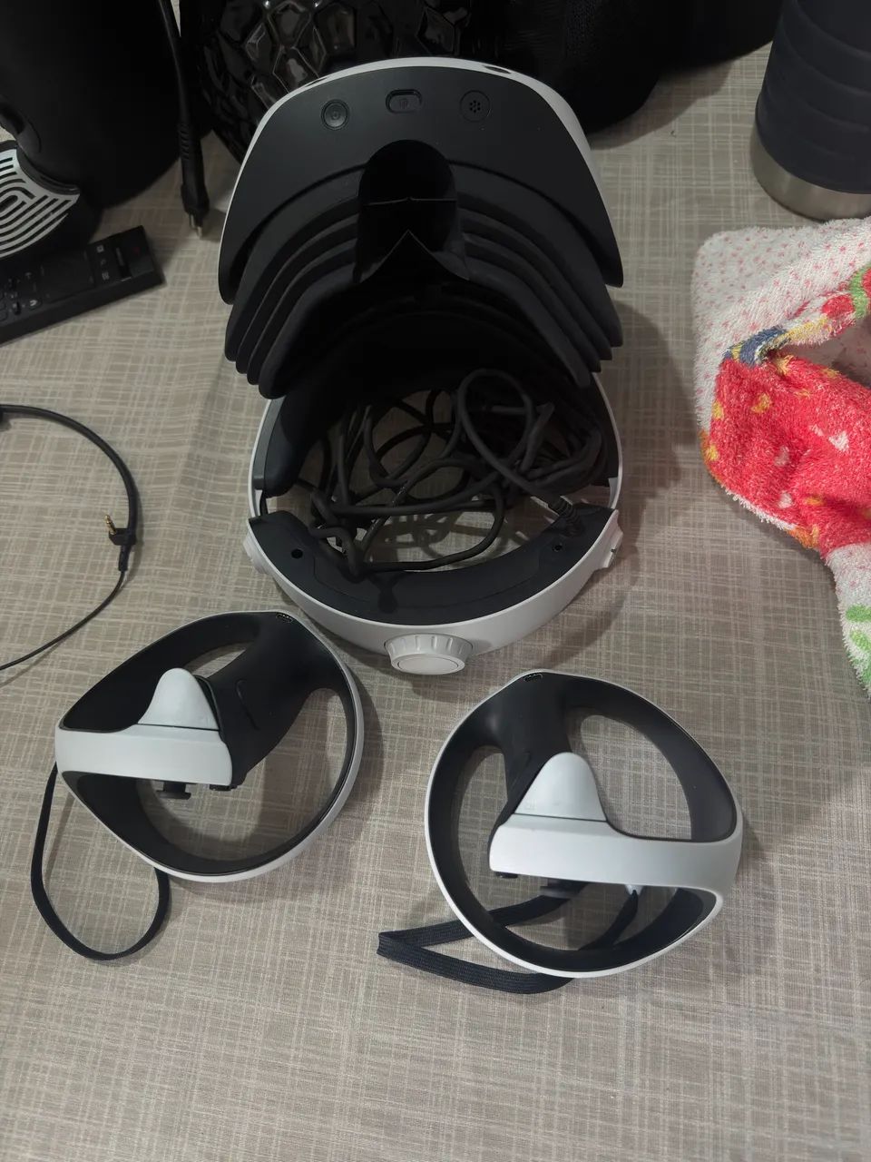 VENDO PSVR2 + GRAN TURISMO 7 - Foto 3