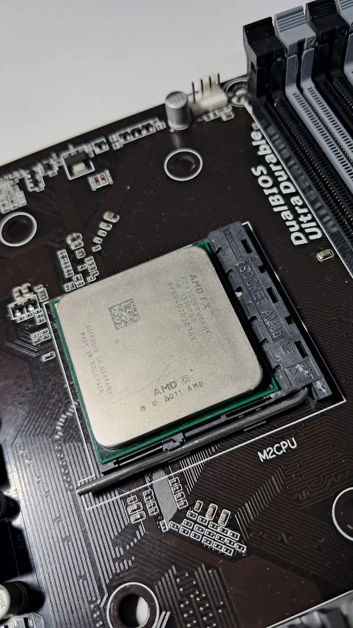 Kit FX8350 + Gigabyte GA-78LMT (Defeito) - Foto 2